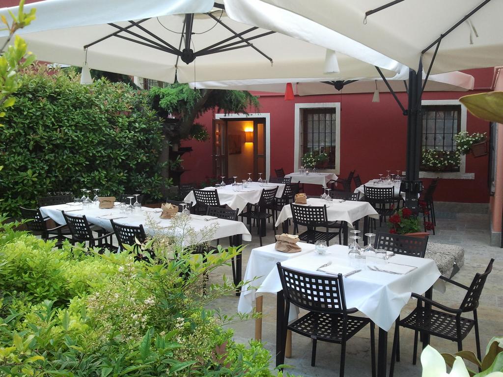 Albergo Croce D'Oro Dolcè Εξωτερικό φωτογραφία