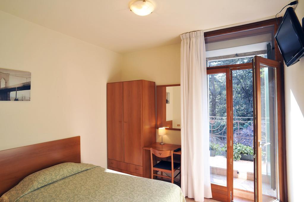 Albergo Croce D'Oro Dolcè Δωμάτιο φωτογραφία