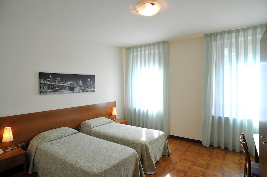 Albergo Croce D'Oro Dolcè Δωμάτιο φωτογραφία